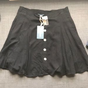 ❤️ NWT Modcloth Black Button Skirt Size Large